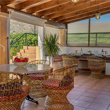Villa Family Can Tomeu By Homevillas360 Pollenca