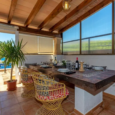 Villa Family Can Tomeu By Homevillas360 Pollenca